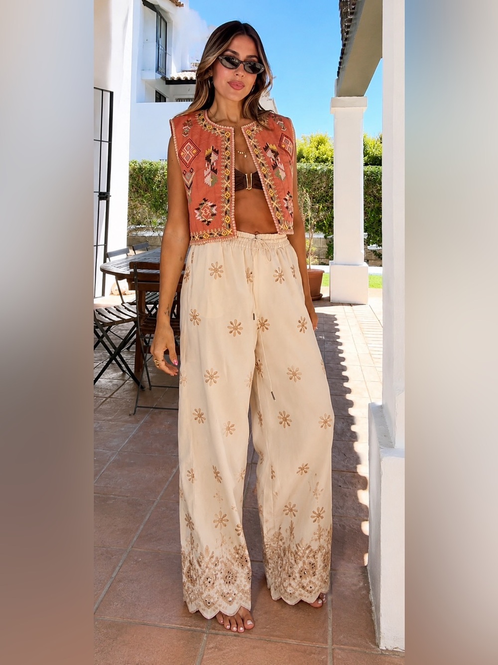 VACATION ZARA  NEW WITHOUT TAG  ONE EMBROIDERED PANTS SIZE M
🚨NO DISCOUNT